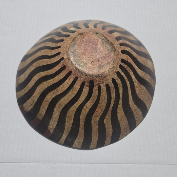 Gorgeous South African Zebra Bowl wooden bowl - Picture 3 of 8